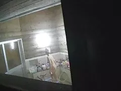 彼らは自分自身に女の子をもたらす 女性 向け 無料 アダルト 動画