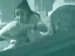 金髪の舐めてる猫と膣にクソ エロ 女 エロ 動画