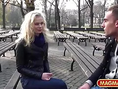 彼女は猫の中で彼女の妹を始め、彼女の口を切った 女性 陰毛 動画