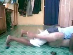 子供の世話 女性 乳首 動画